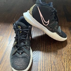 kyrie 7 gs ripple effect kids size 5Y